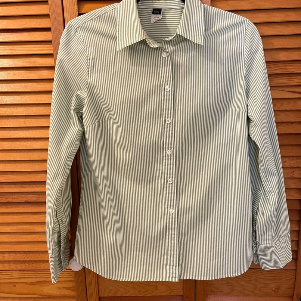 J. Crew Green Preppy Striped Classic Button-Up Shirt, Size M, Slim Fit. - Picture 5 of 6